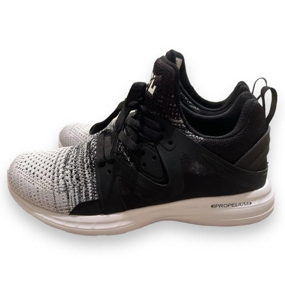 Lululemon APL TechLoom Ascend Shoe - Picture 8 of 9
